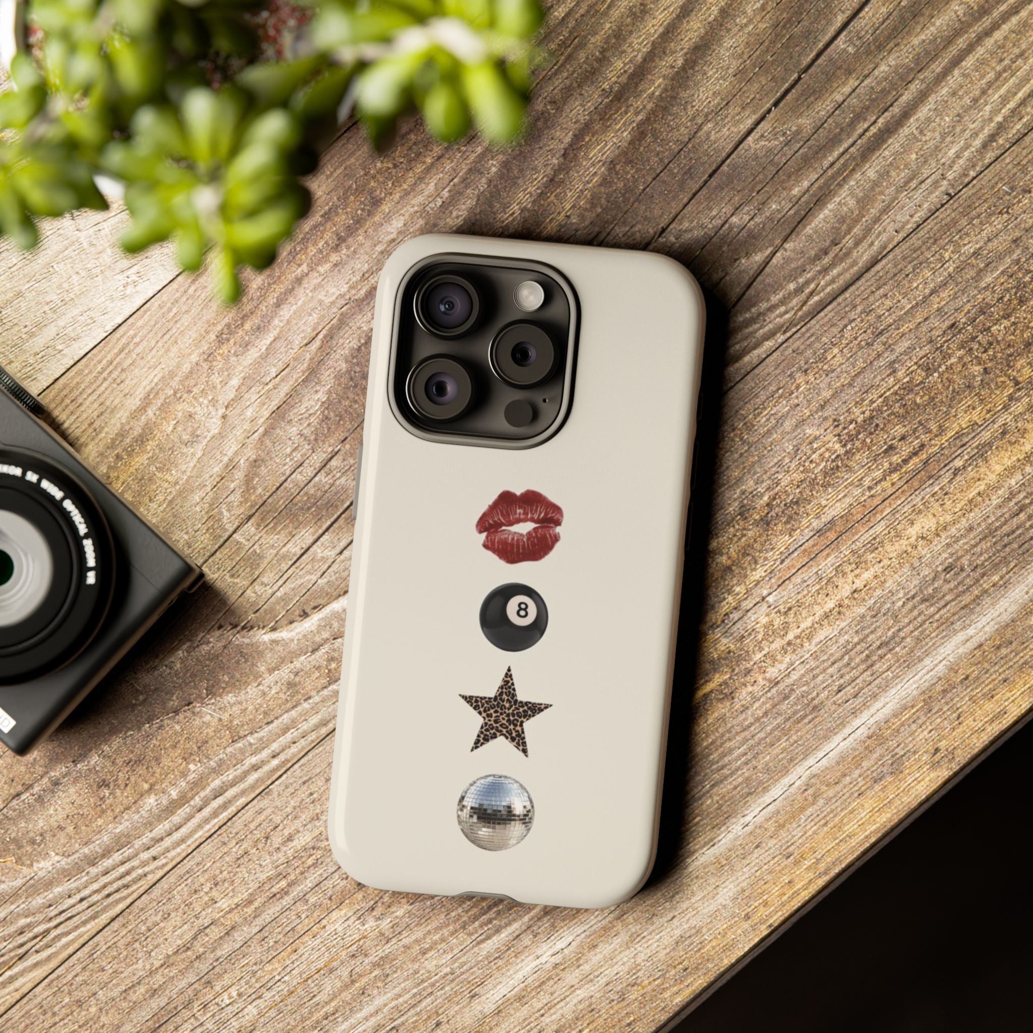 Kiss 8-Ball Star iPhone Case – Trendy Minimalist Protective Cover