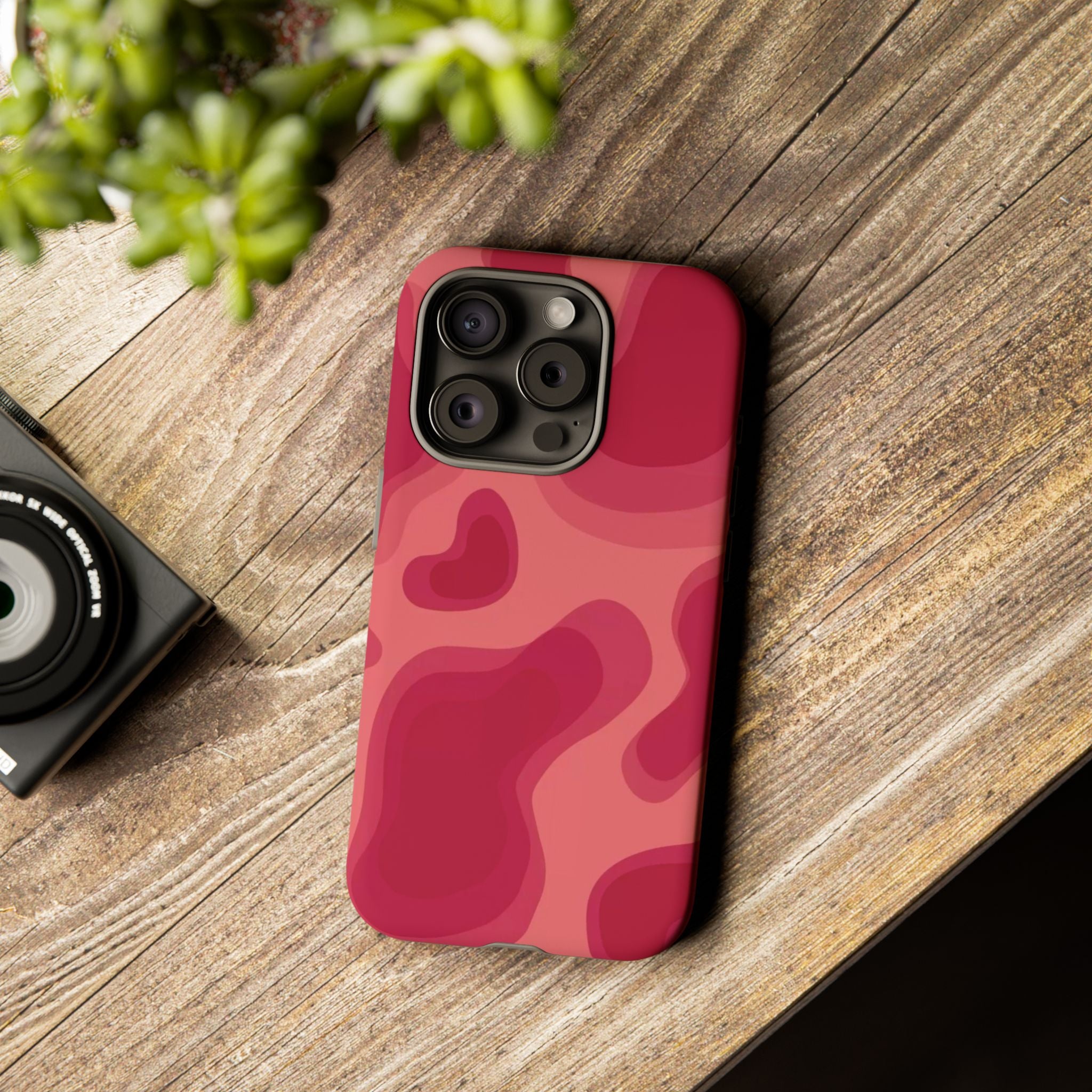 Red Pink Camo iPhone Case — Abstract Heart Pattern Tough Protective Cover
